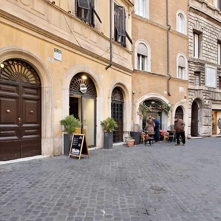 Roman Terrace 9 *