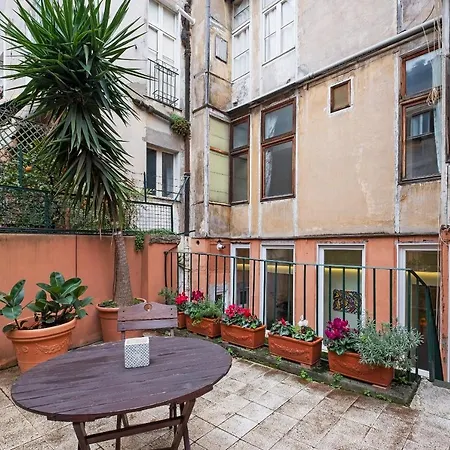 Roman Terrace 9 * Roma