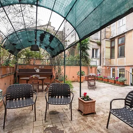 Apartamento Roman Terrace 9